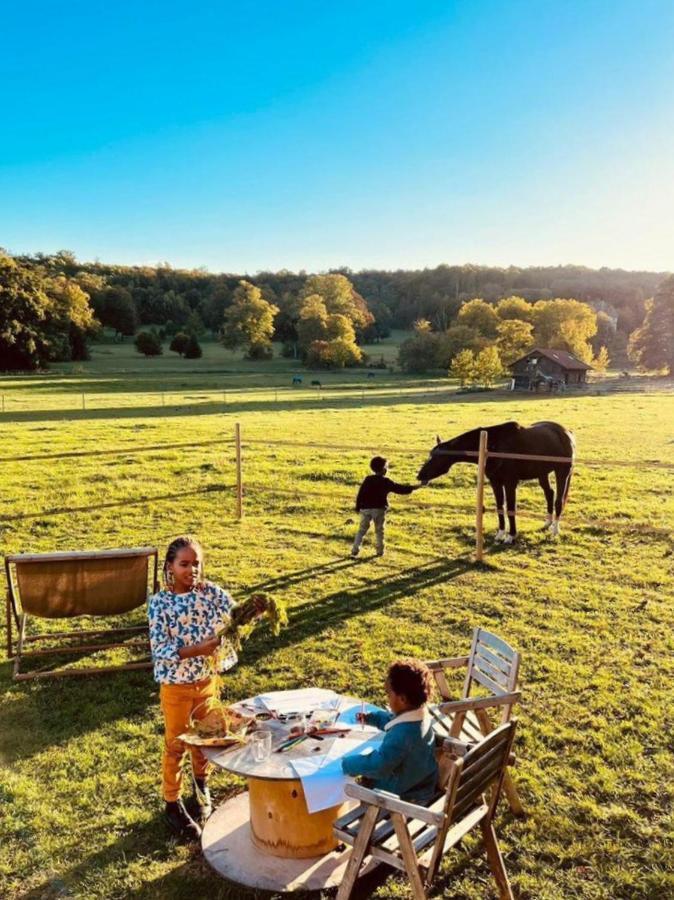 샹블리 Tiny House Centre Equestre - 35 Mins De Paris 빌라 외부 사진